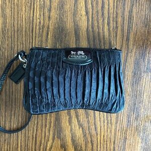 Coach Black Pleated Wristlet Wallet Clutch Ruffle Rouched Madison Cloth Canvas